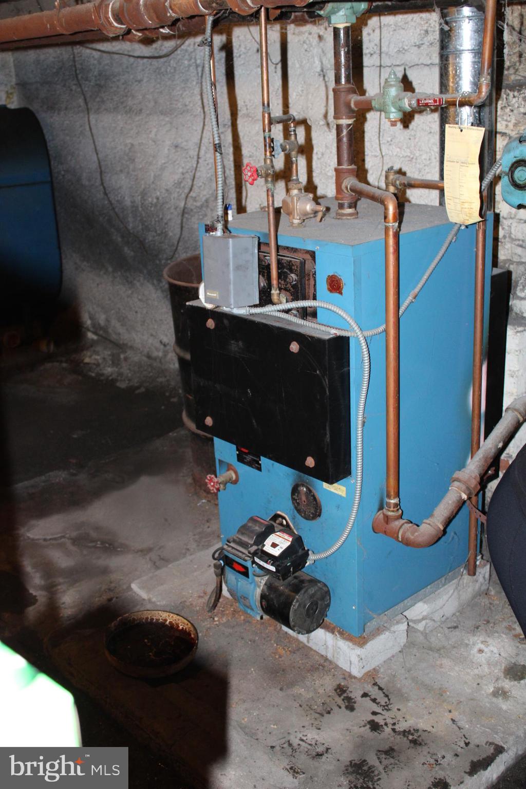 250-252 E BROAD STREET