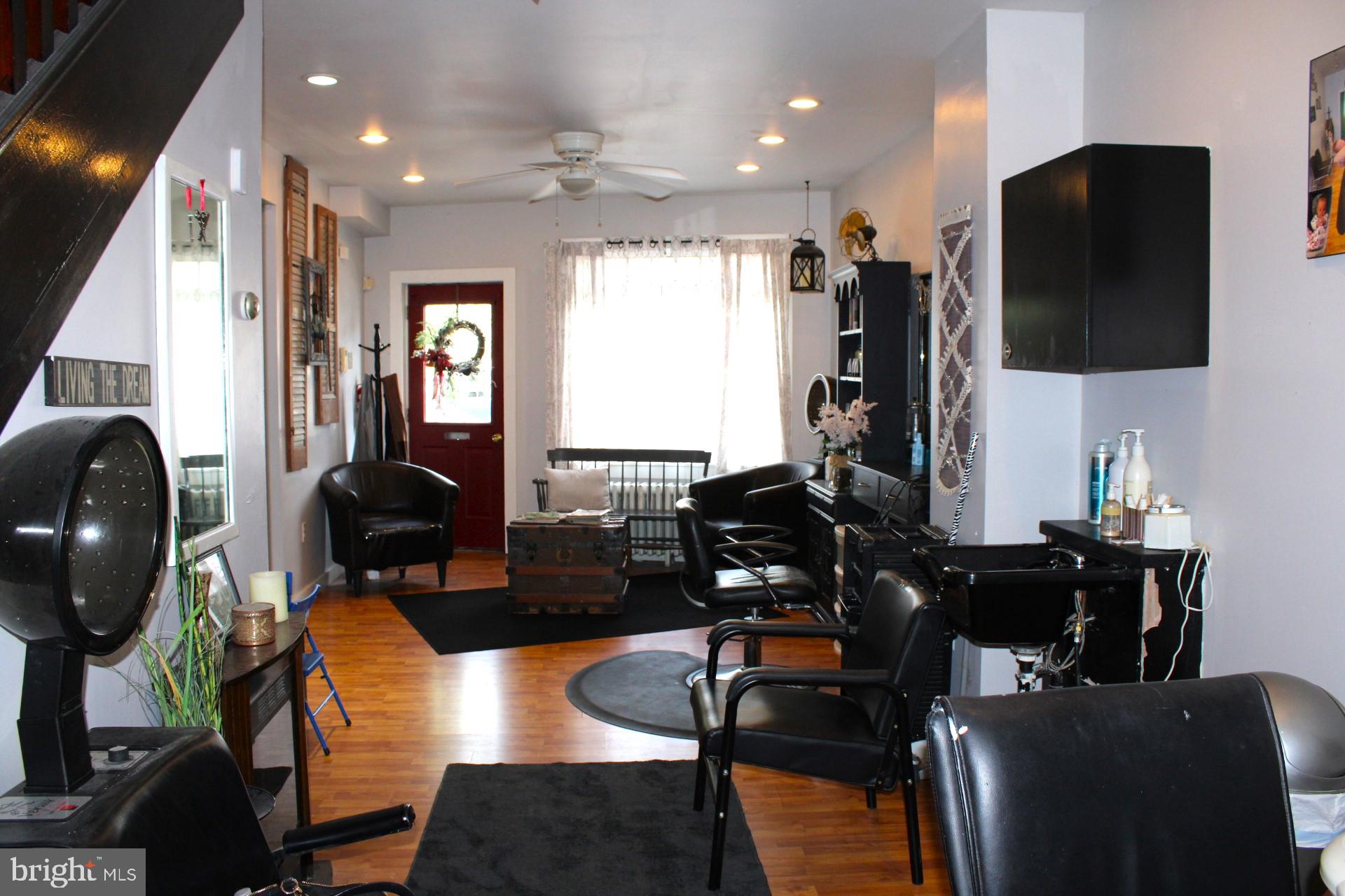 250-252 E BROAD STREET