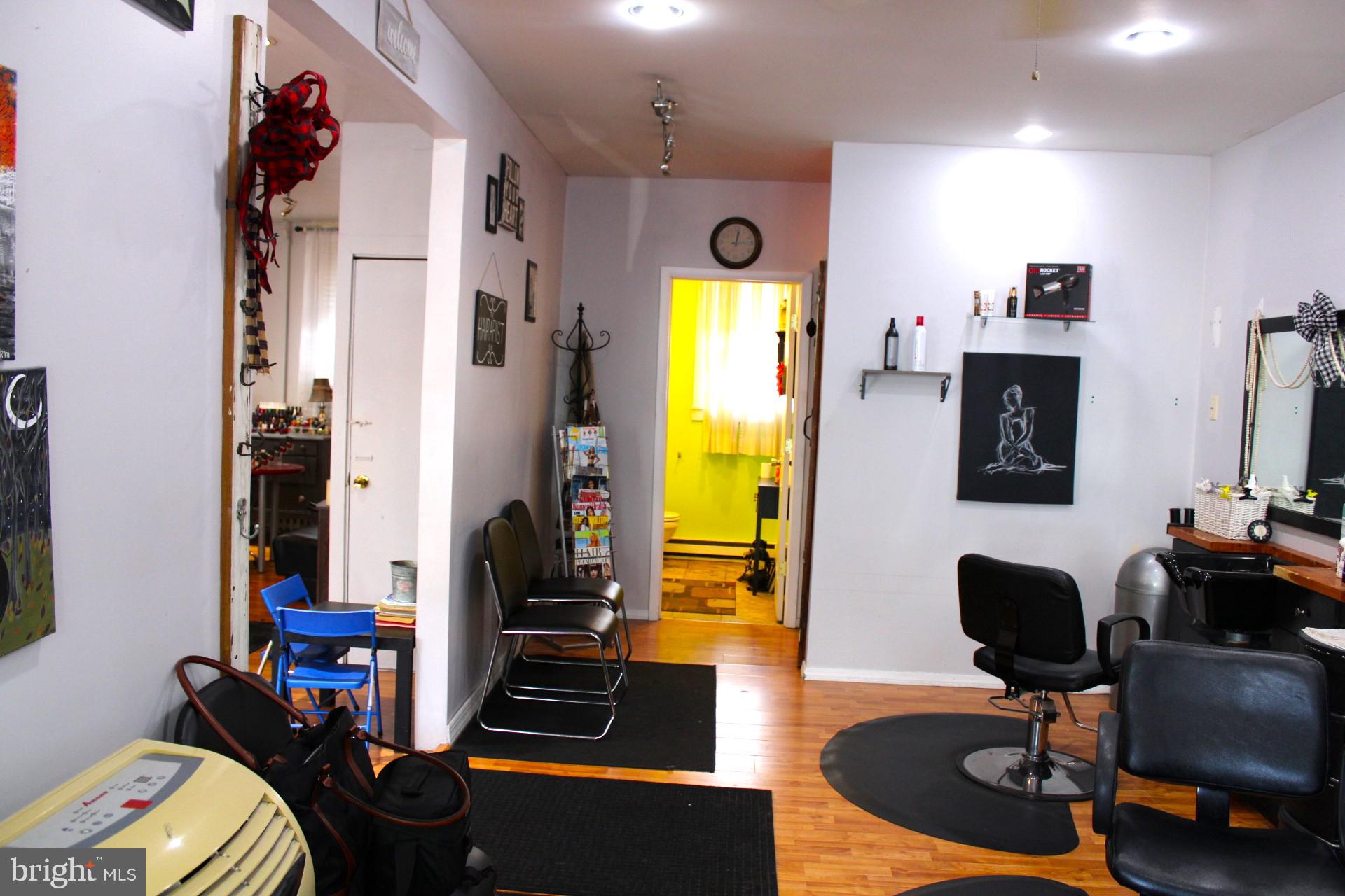 250-252 E BROAD STREET