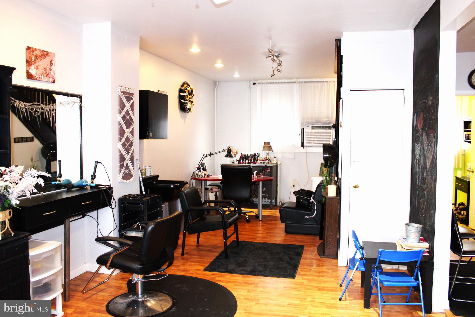 250-252 E BROAD STREET