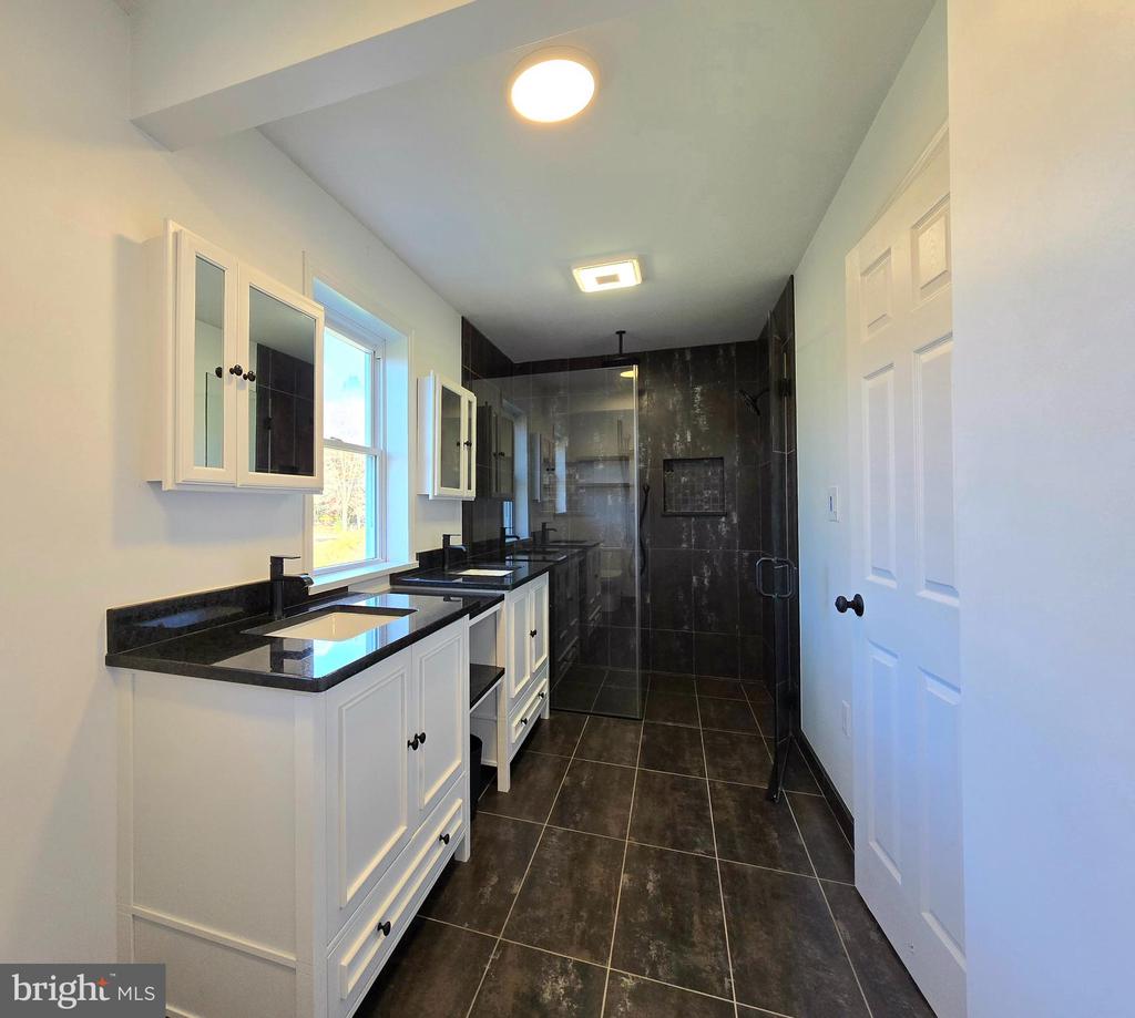 128 ASH CIRCLE