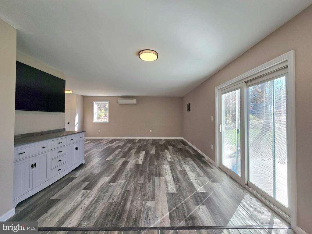 128 ASH CIRCLE