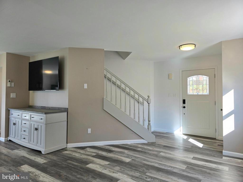 128 ASH CIRCLE