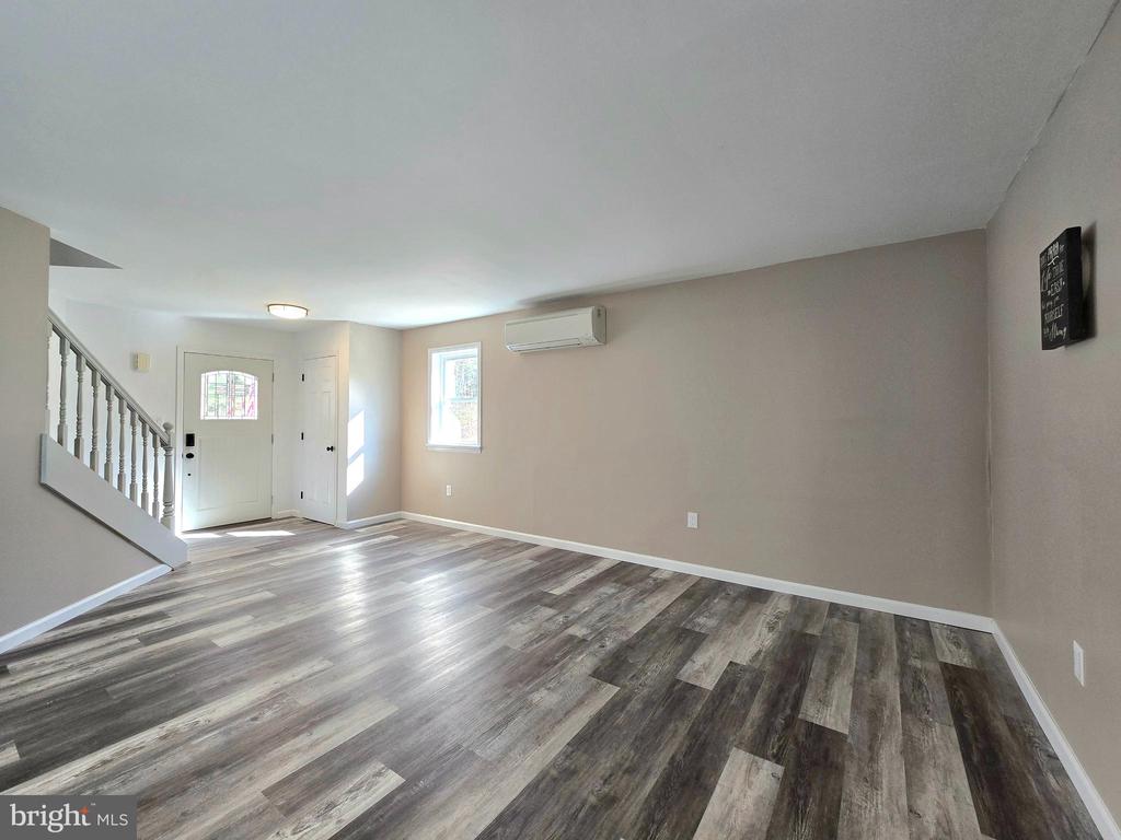 128 ASH CIRCLE