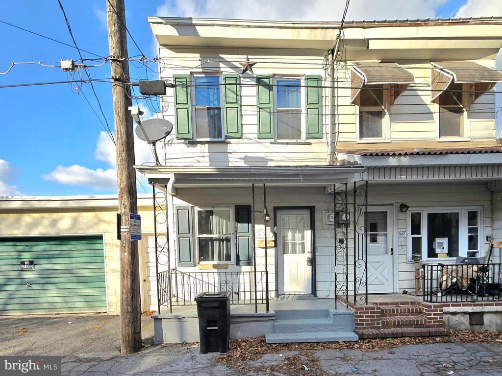 625 E SOUTH STREET