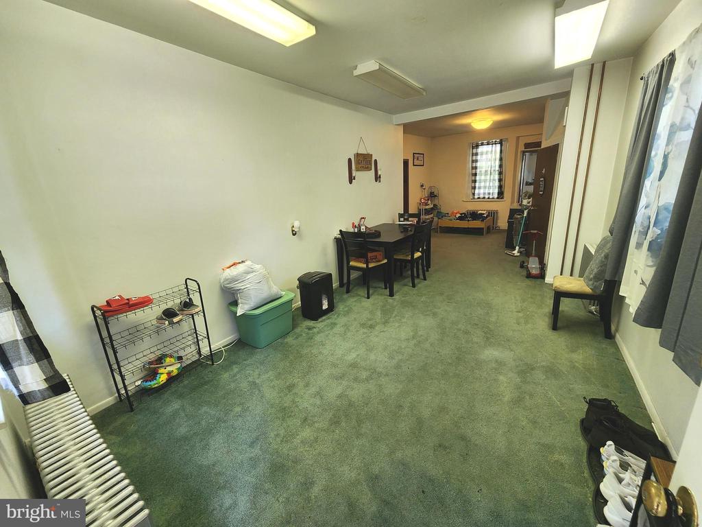 200 MAPLE AVENUE 202