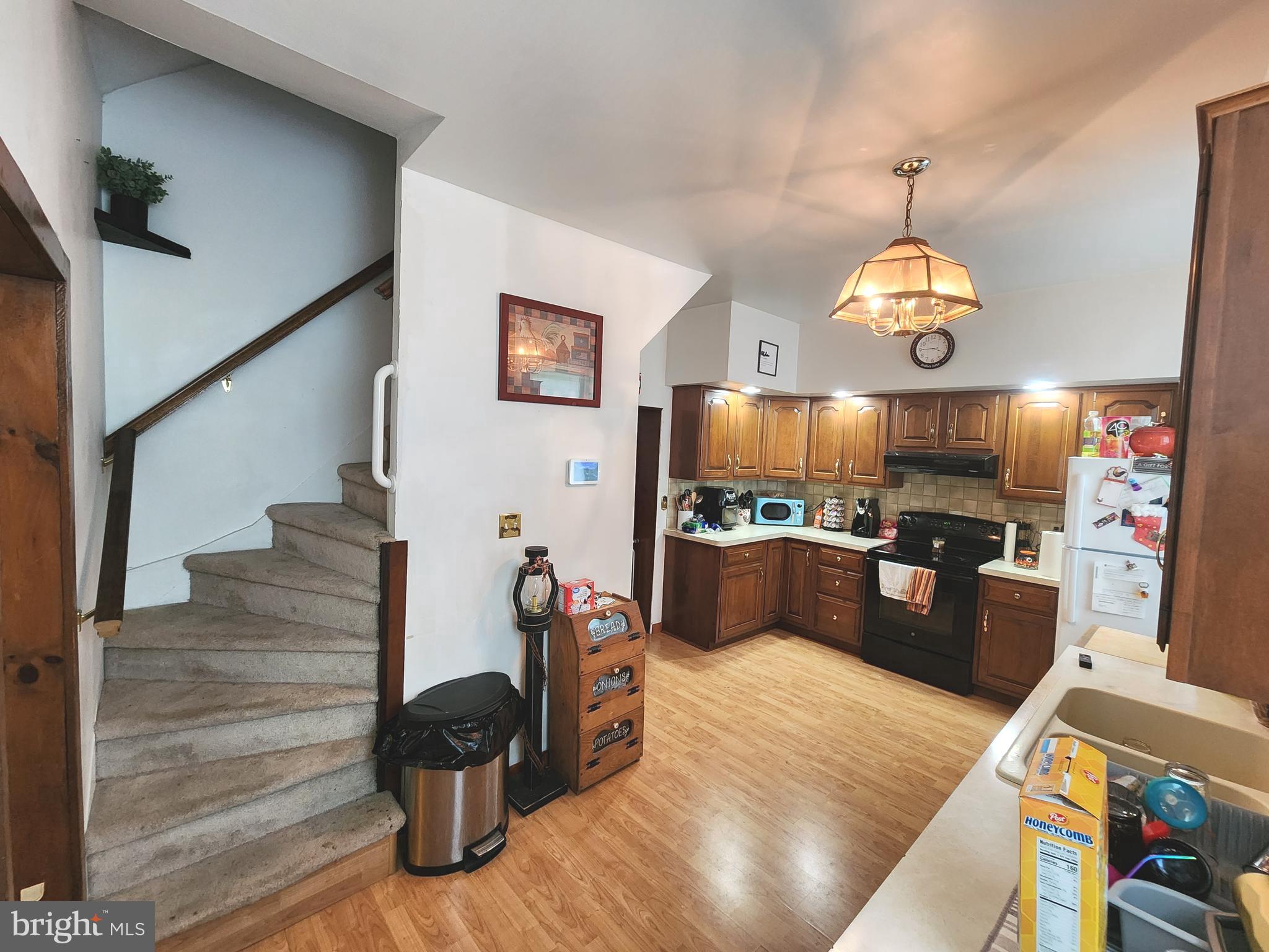 200 MAPLE AVENUE 202