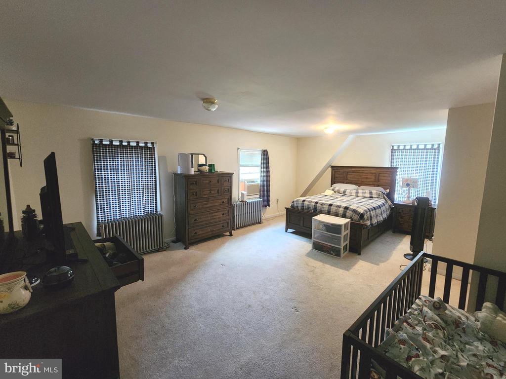 200 MAPLE AVENUE 202