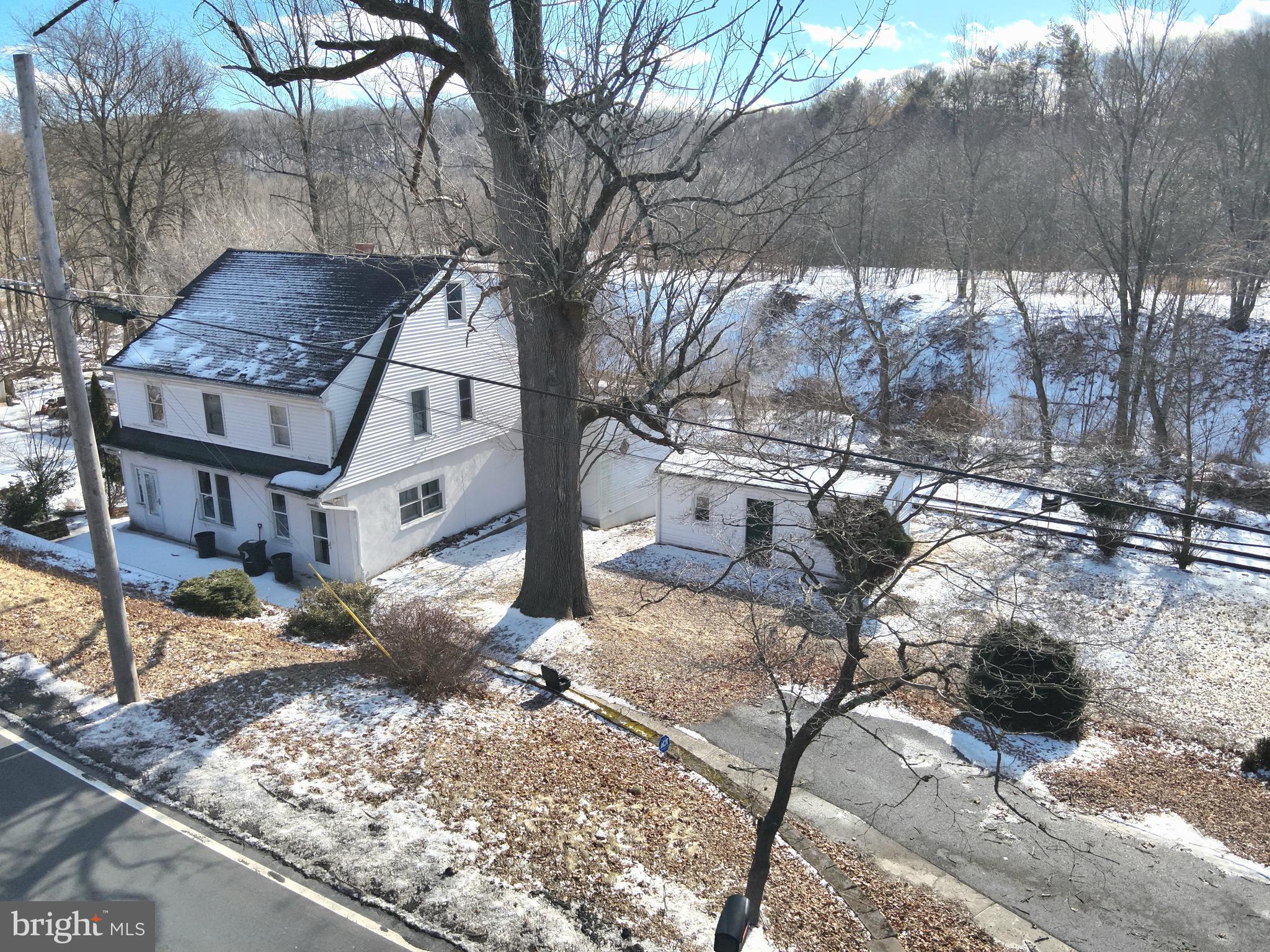 200 MAPLE AVENUE 202