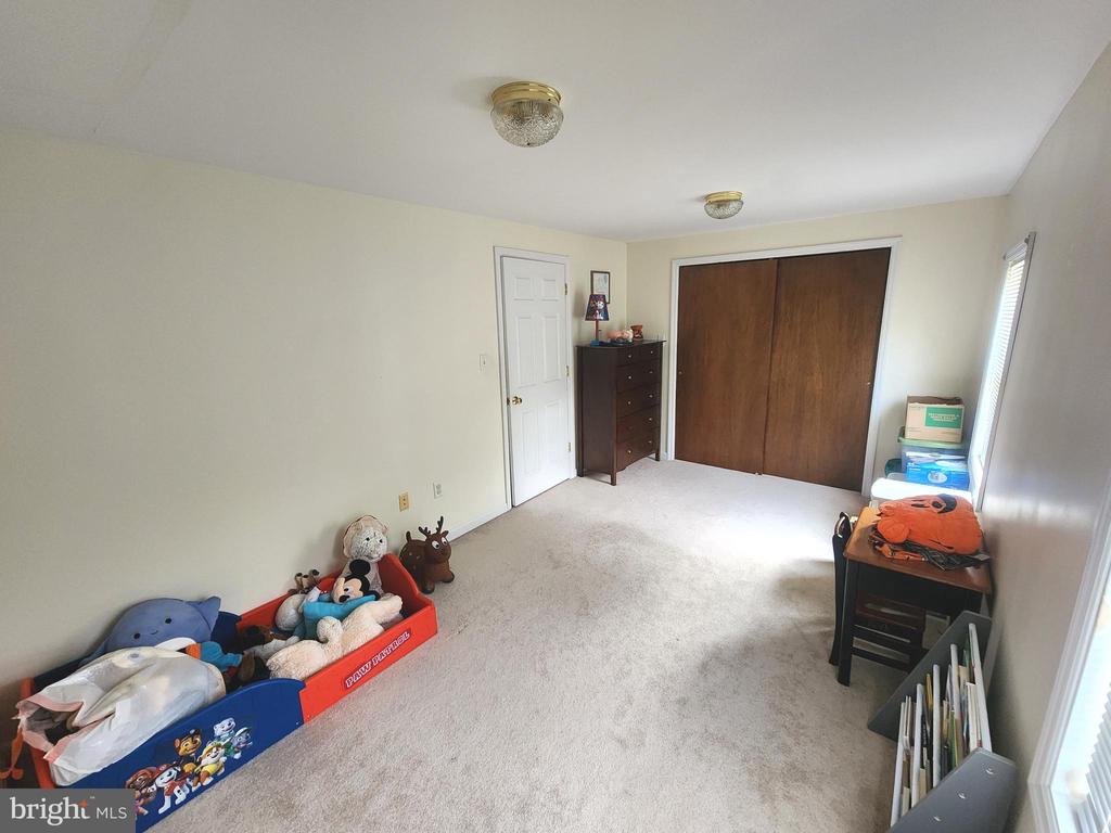 200 MAPLE AVENUE 202