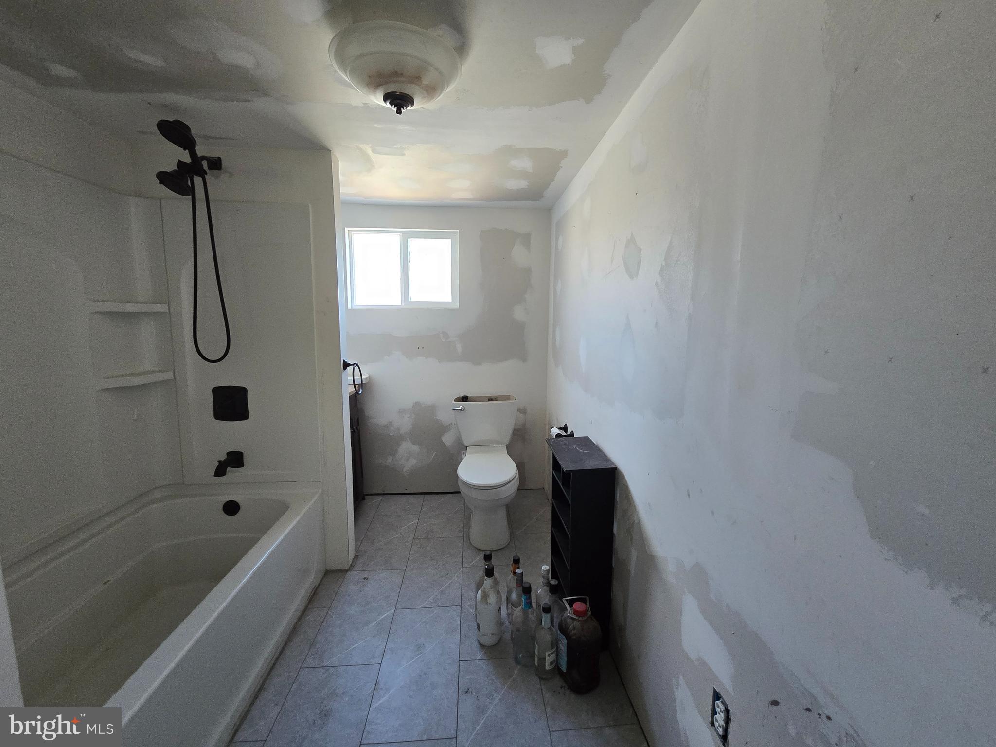 305 W WASHINGTON STREET