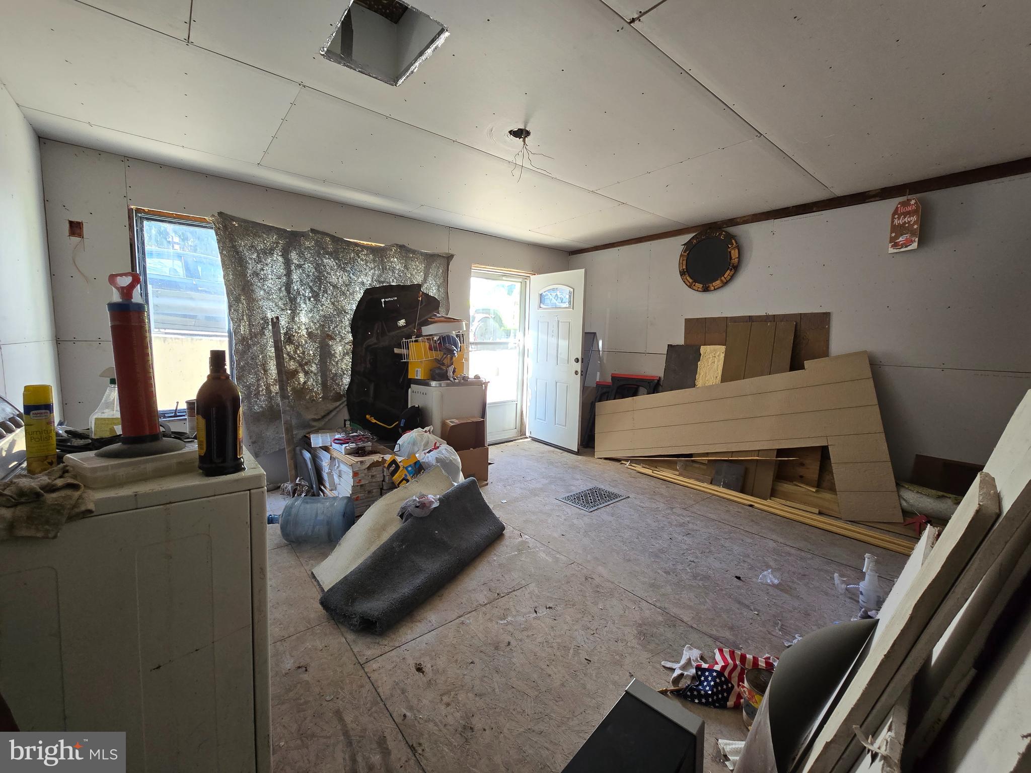 305 W WASHINGTON STREET