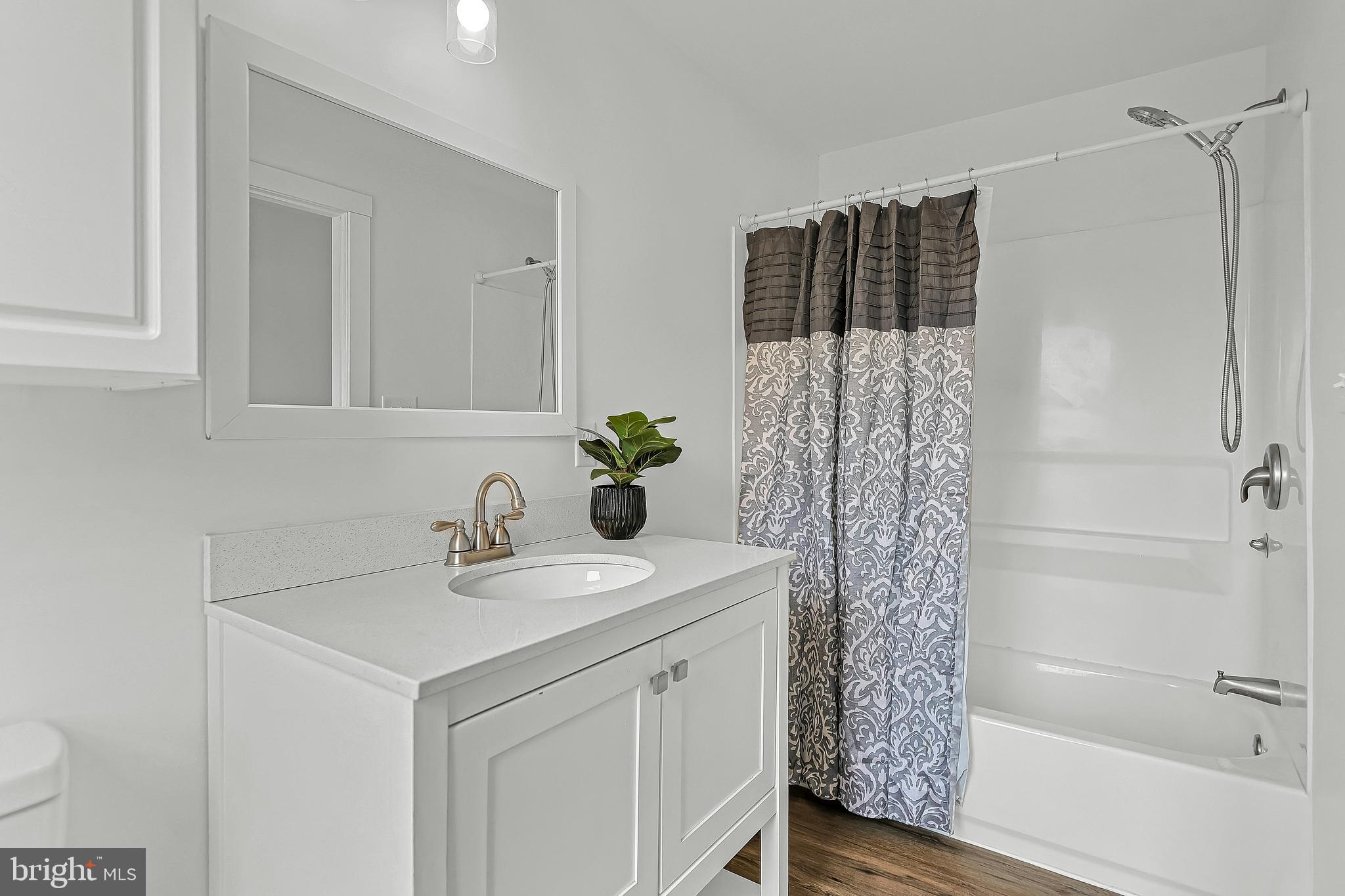 47 W WASHINGTON STREET