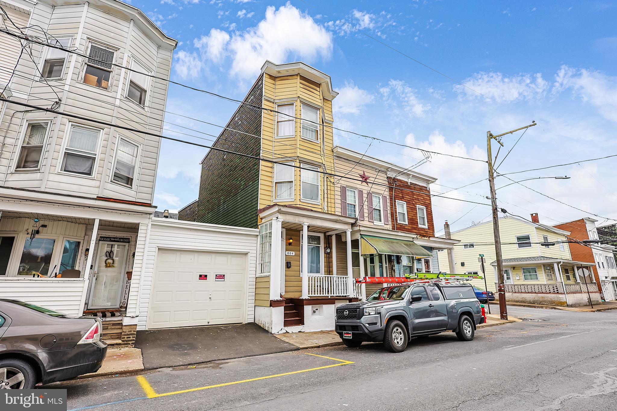 804 E PINE STREET