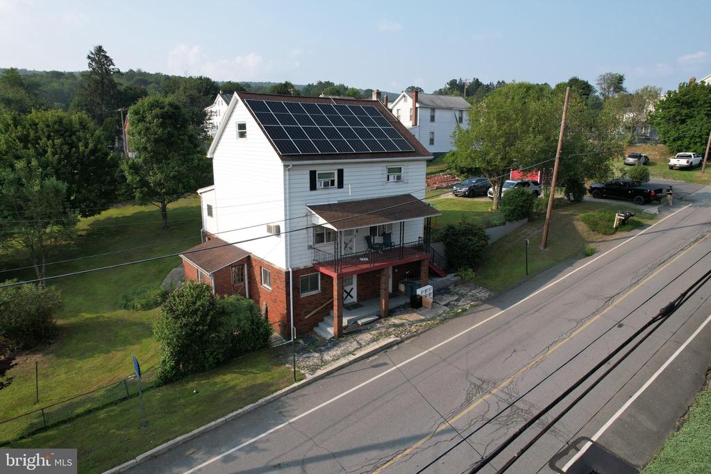 101 W WALNUT ST,SCHUYLKILL