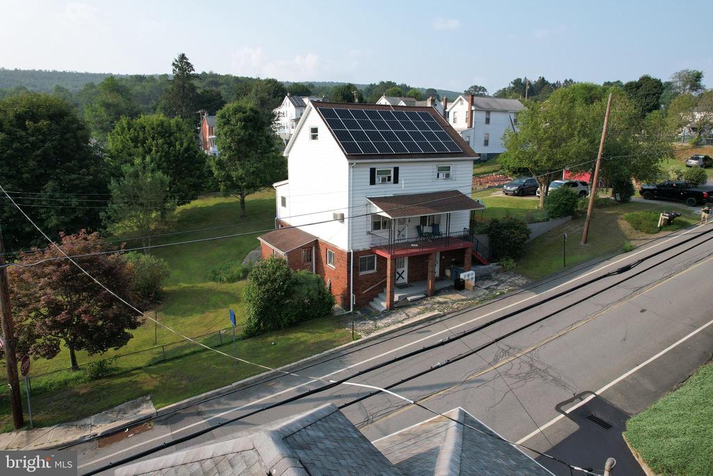 101 W WALNUT ST,SCHUYLKILL