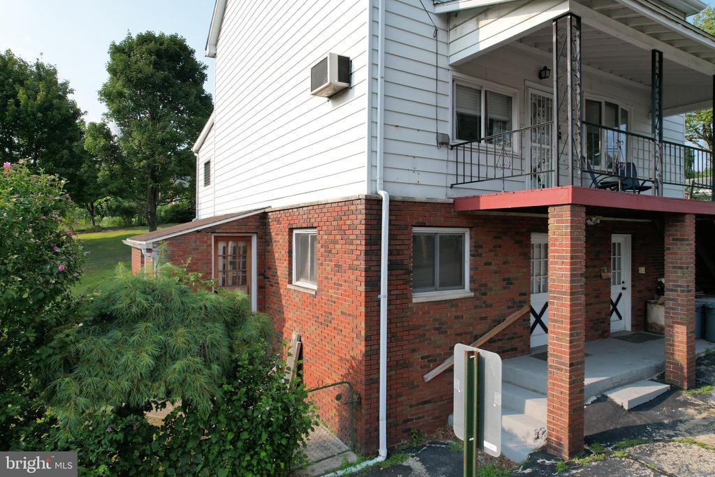 101 W WALNUT ST,SCHUYLKILL