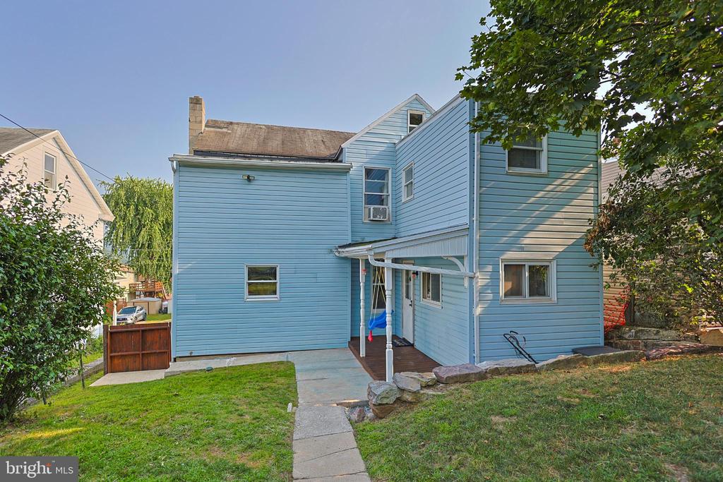 101 CLAY STREET