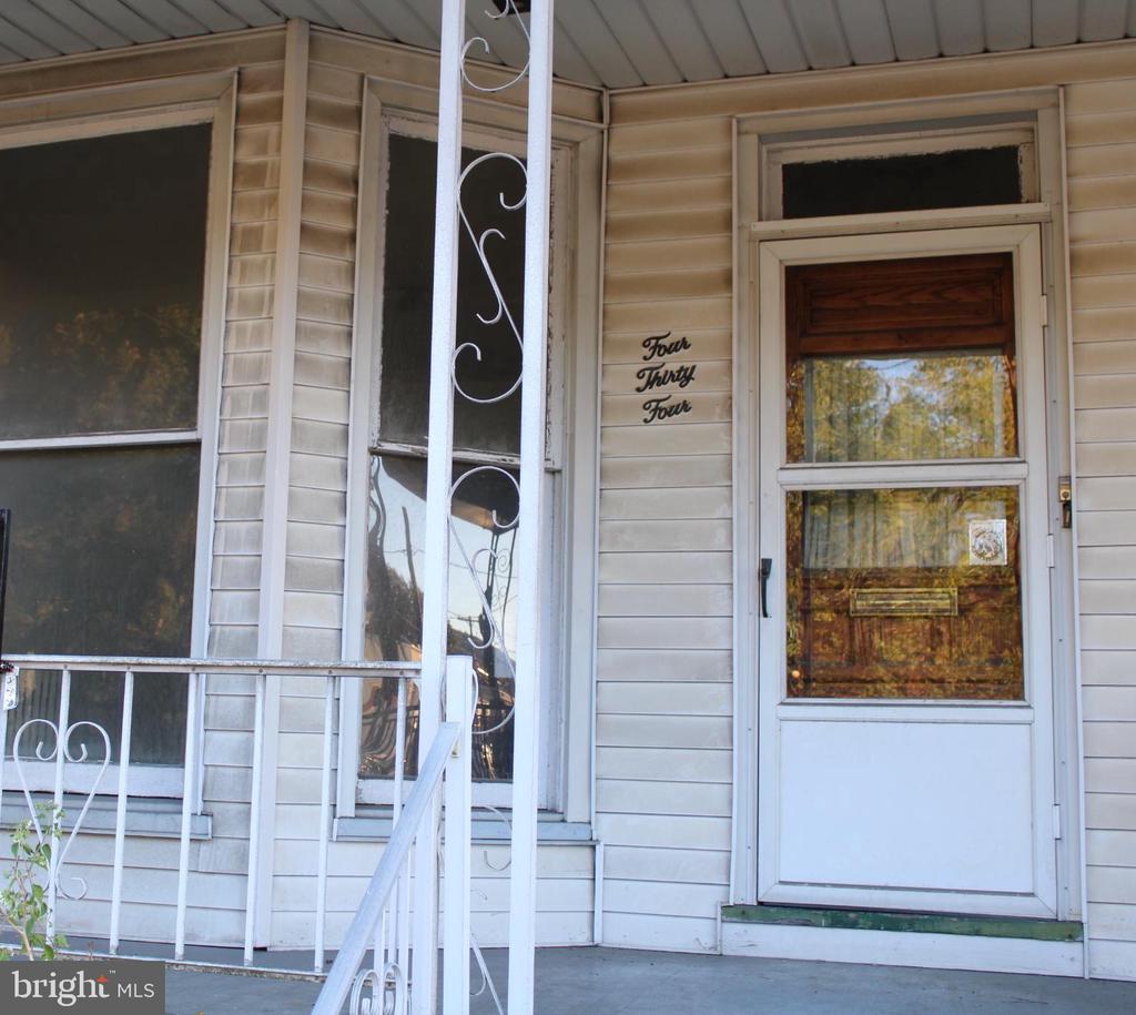 434 E BROAD ST,SCHUYLKILL