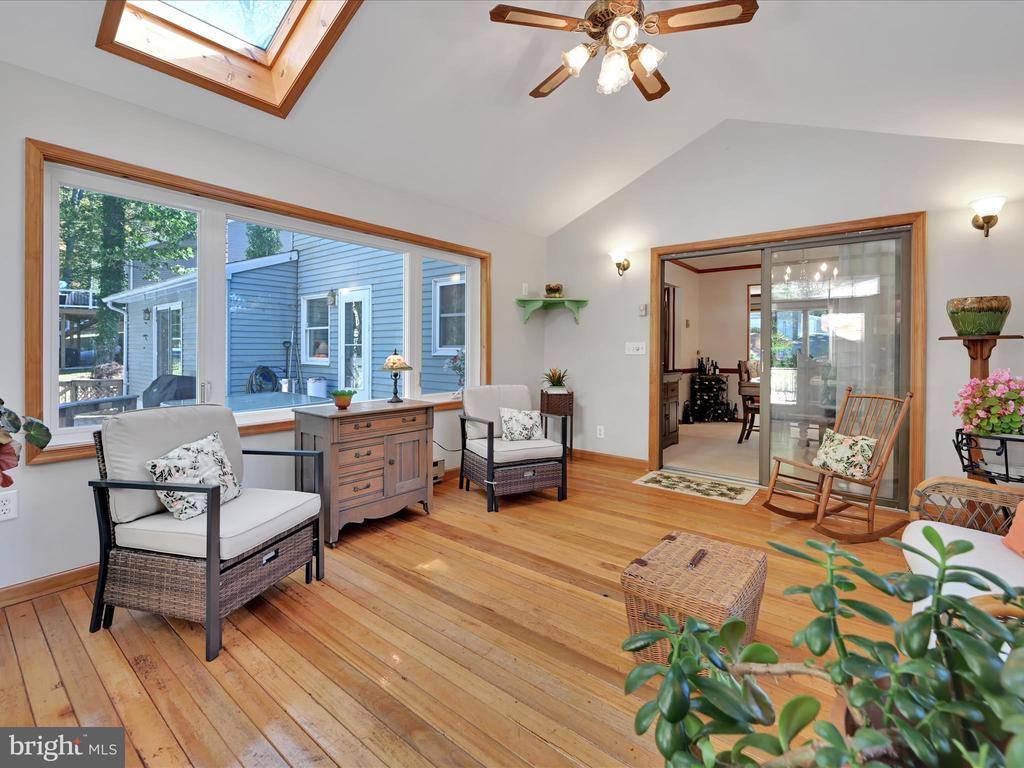 625 WILLOW ROAD