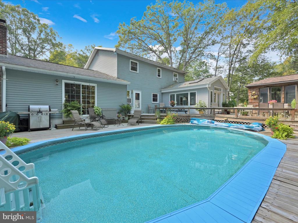 625 WILLOW ROAD