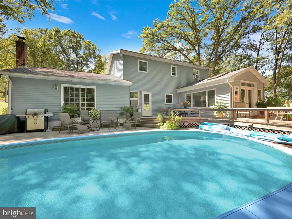625 WILLOW ROAD