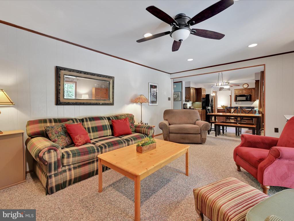 625 WILLOW ROAD