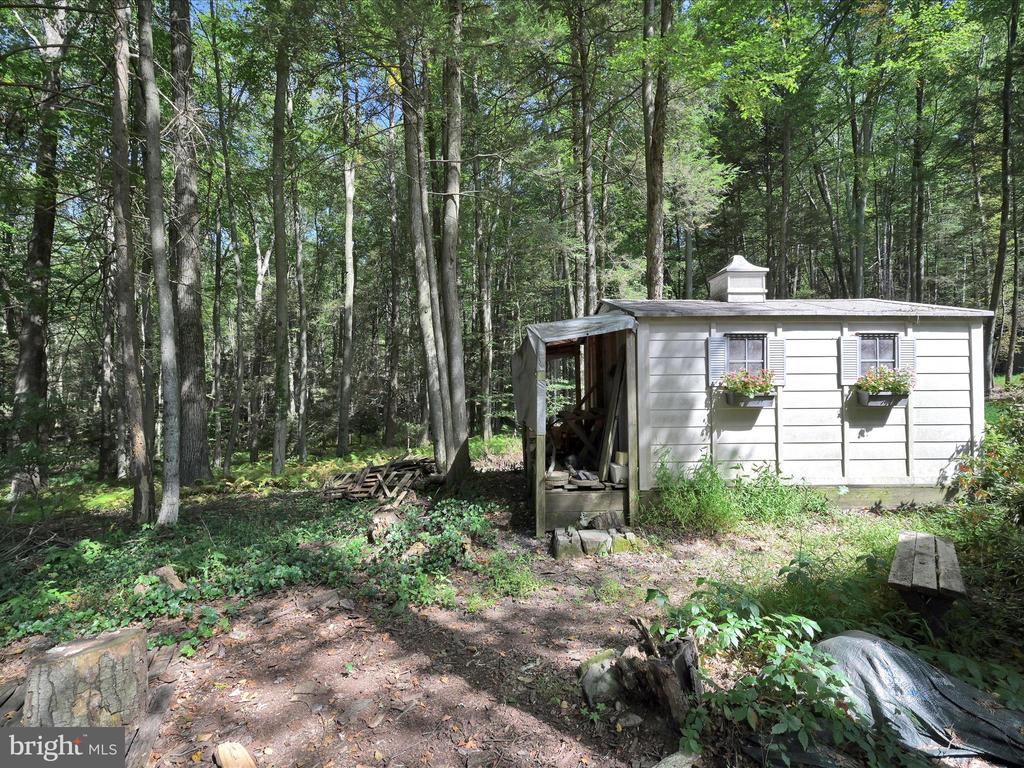625 WILLOW ROAD