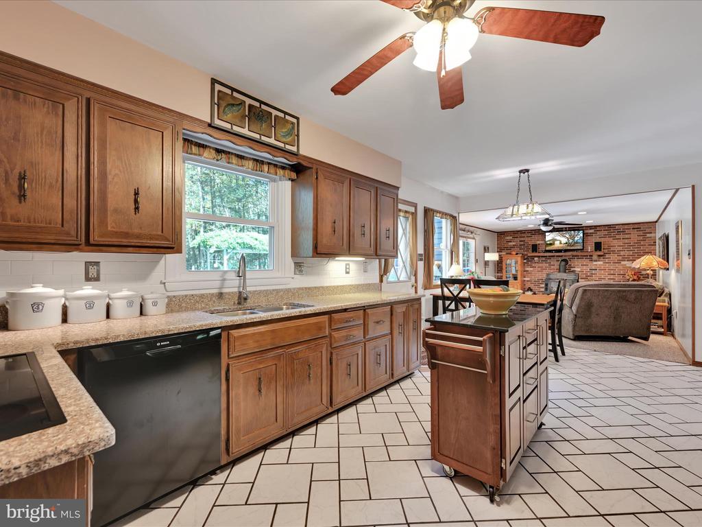 625 WILLOW ROAD