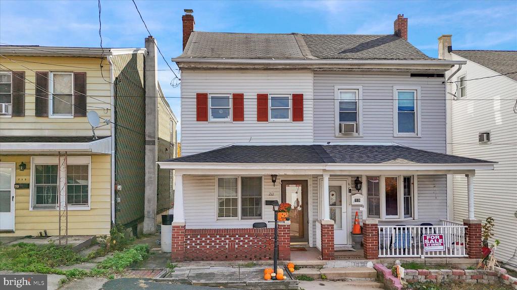 711 N 2ND STREET