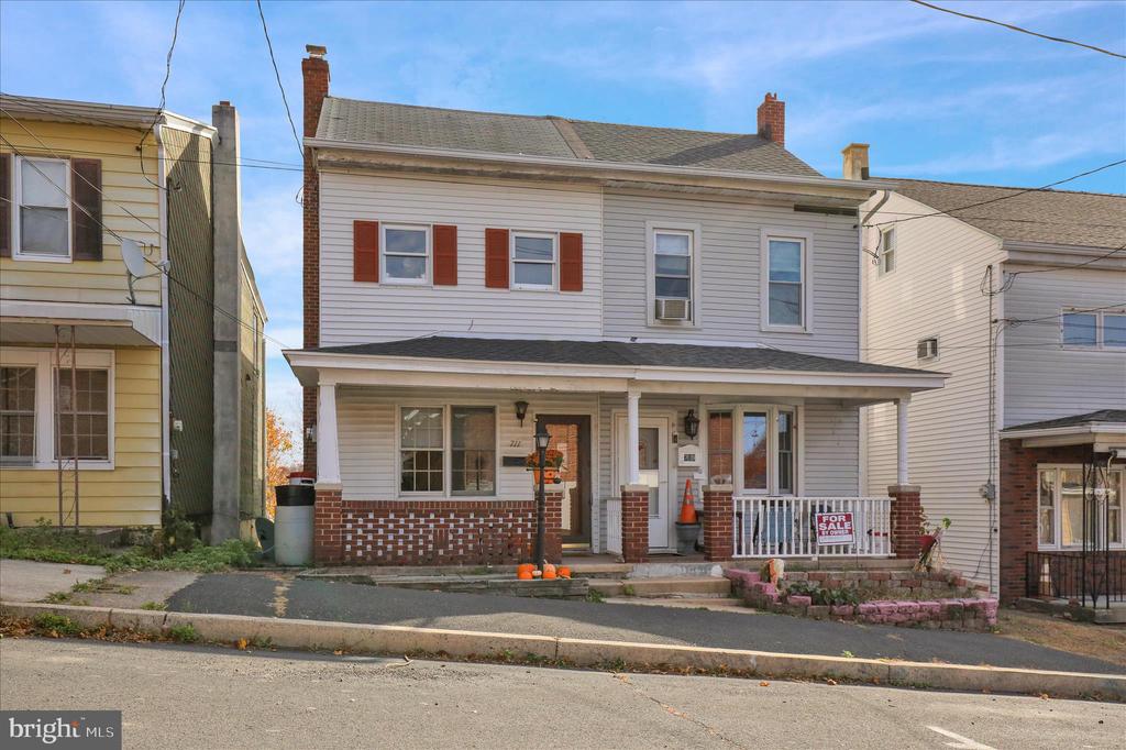 711 N 2ND STREET