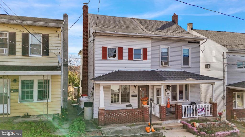 711 N 2ND STREET