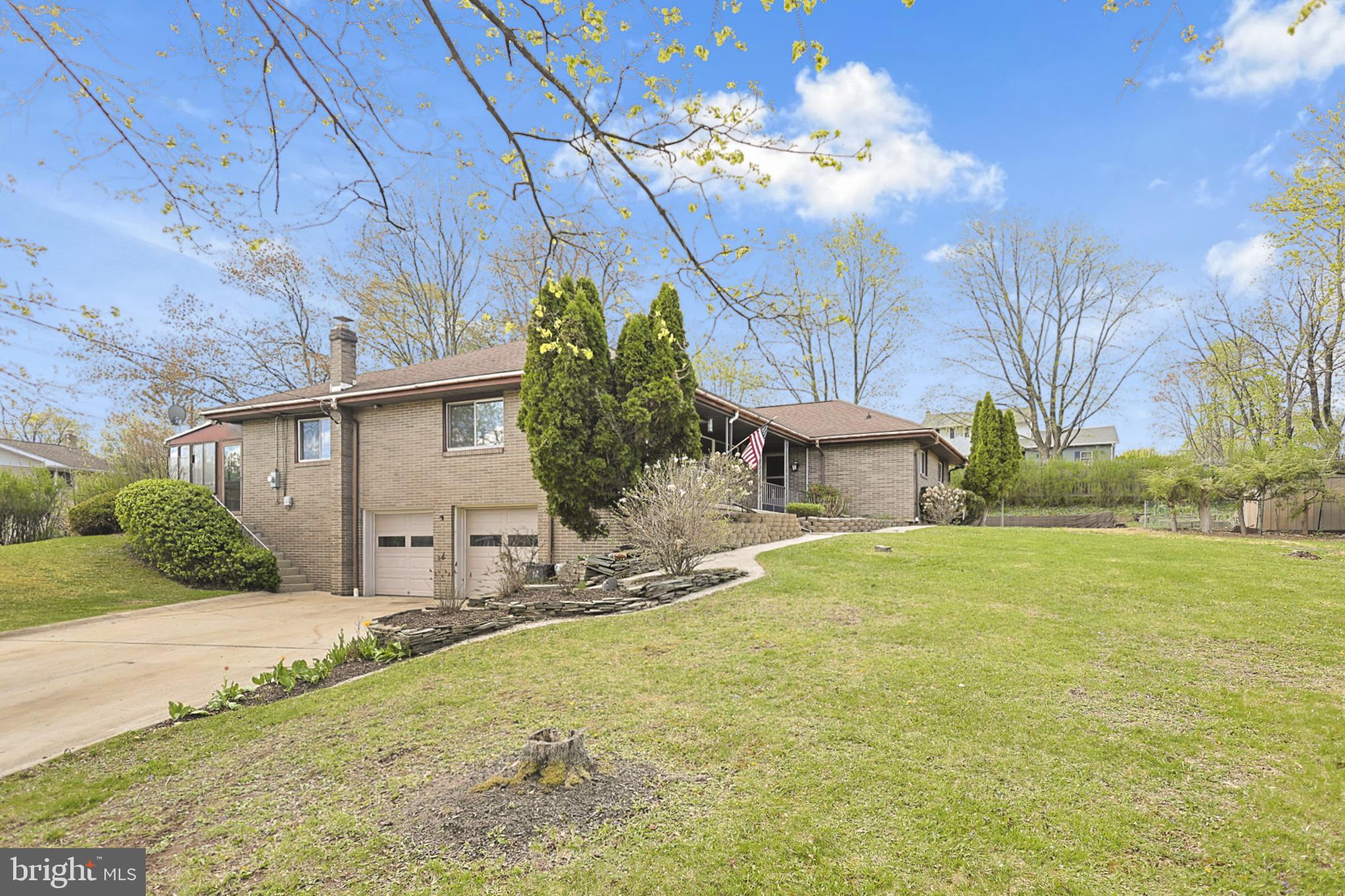 7 ARDMORE AVENUE
