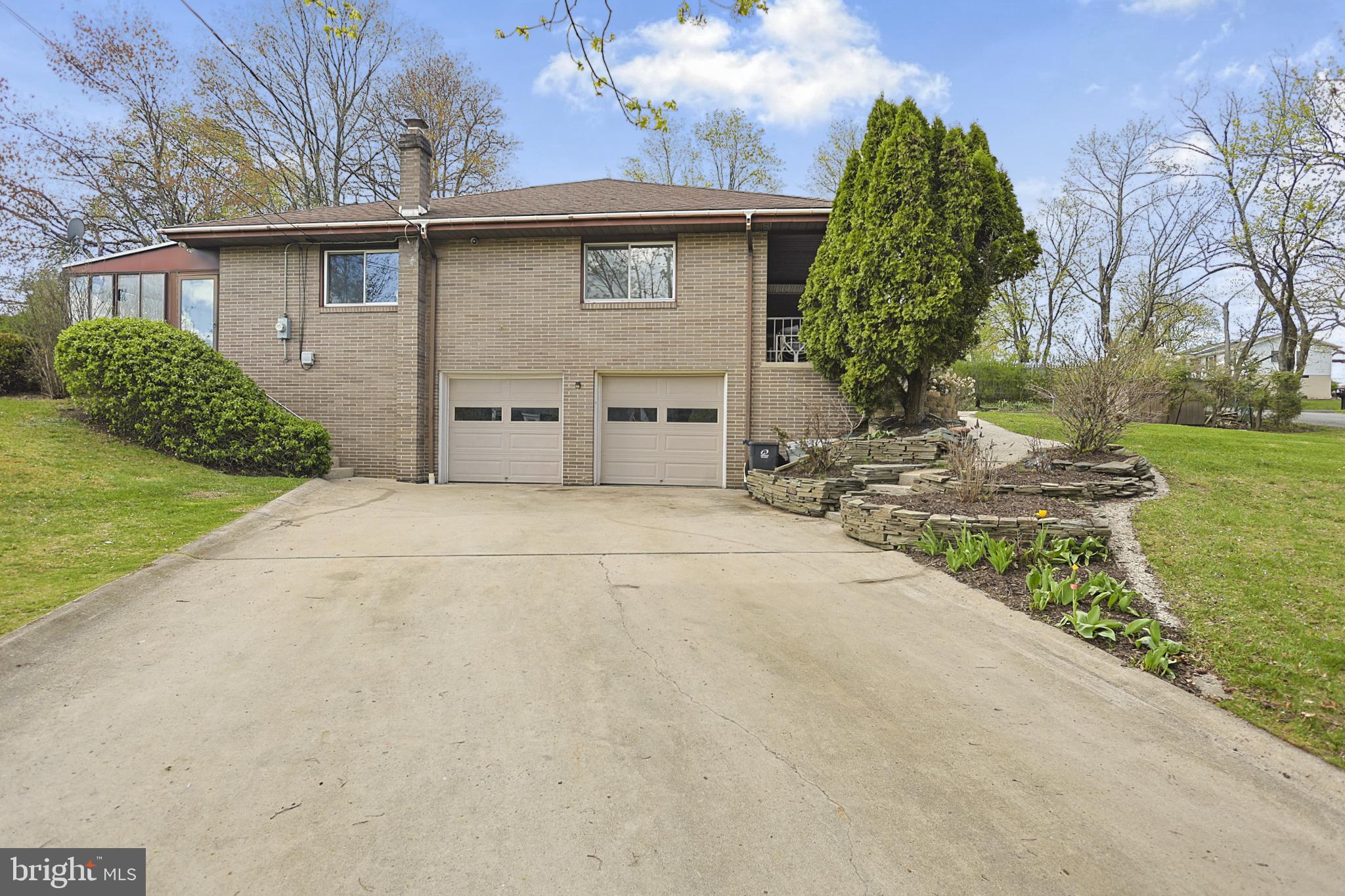 7 ARDMORE AVENUE