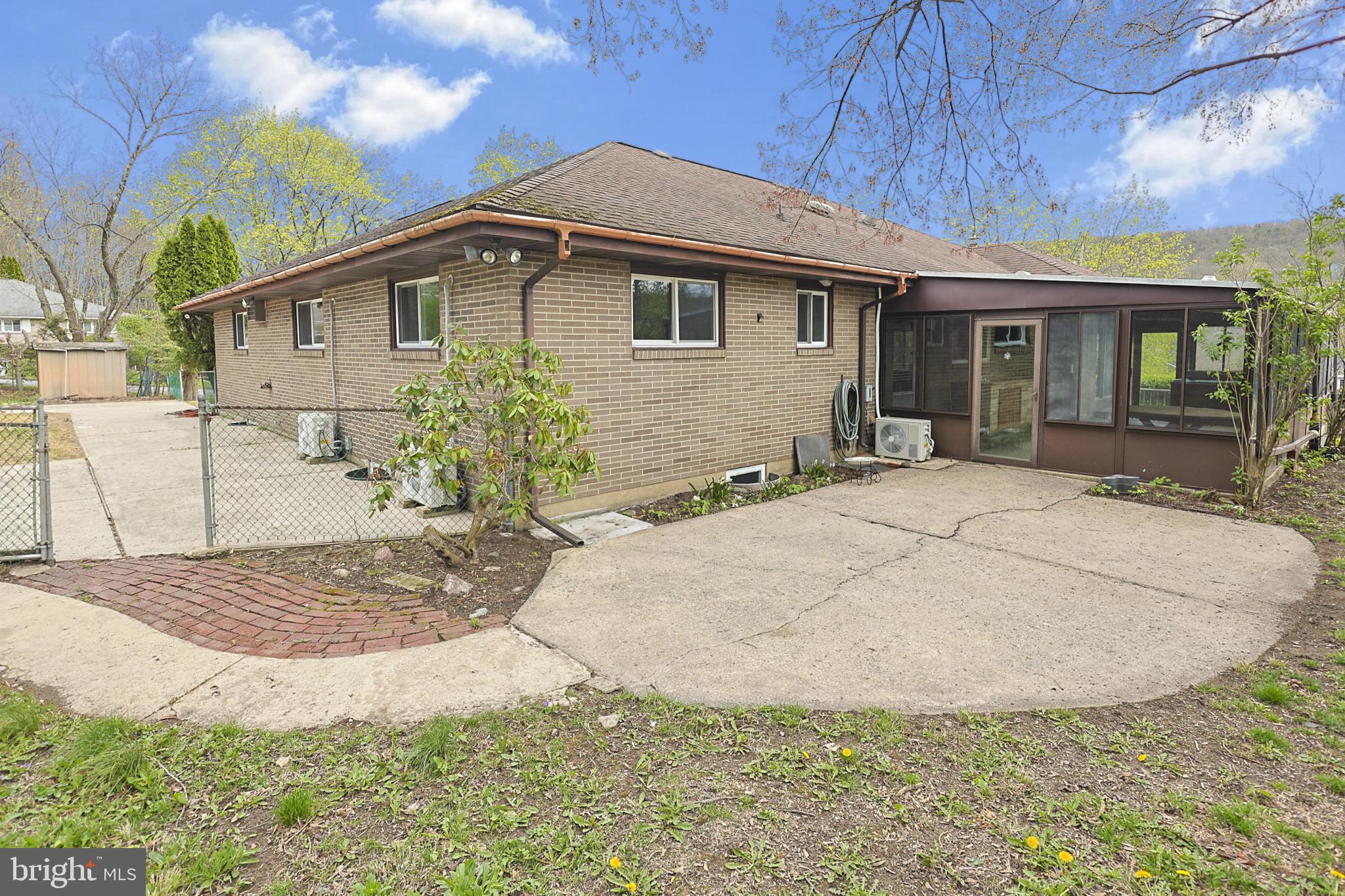 7 ARDMORE AVENUE
