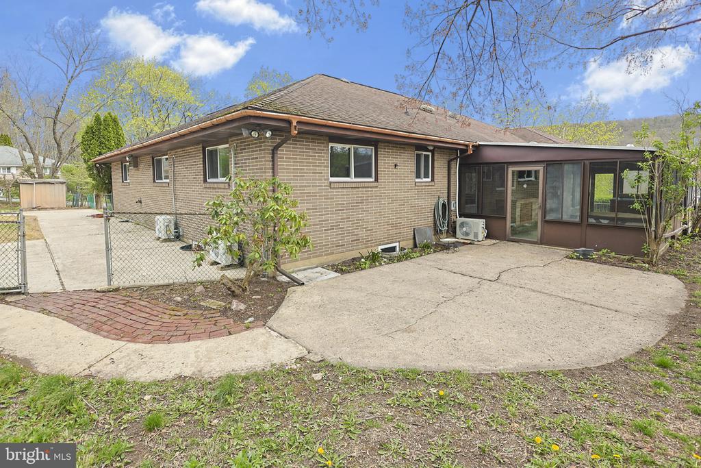 7 ARDMORE AVENUE