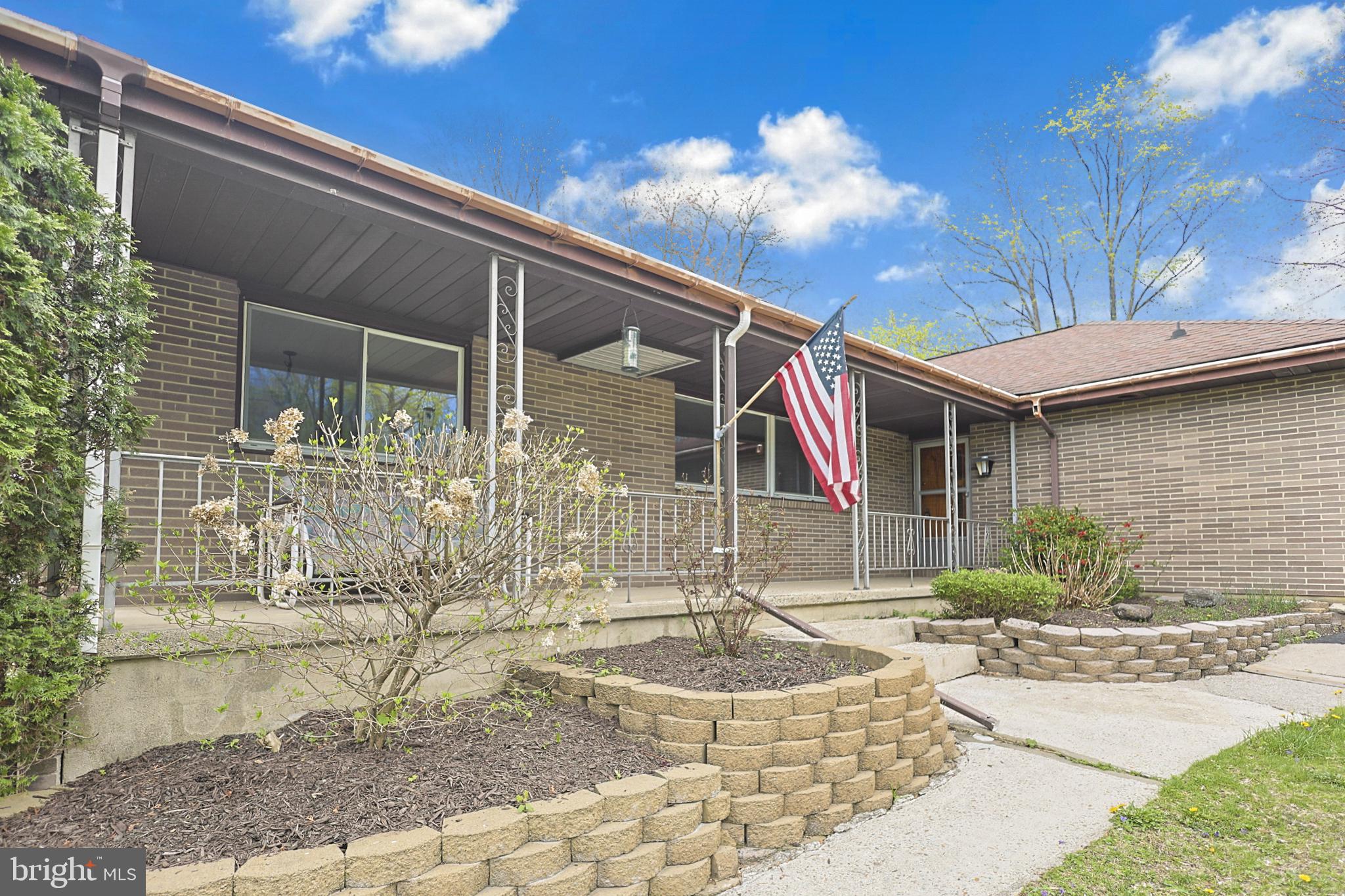 7 ARDMORE AVENUE