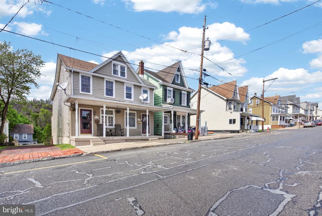 347 E UNION STREET