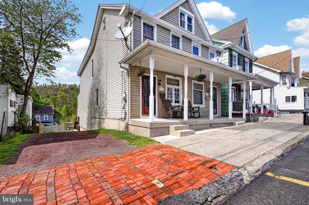347 E UNION STREET