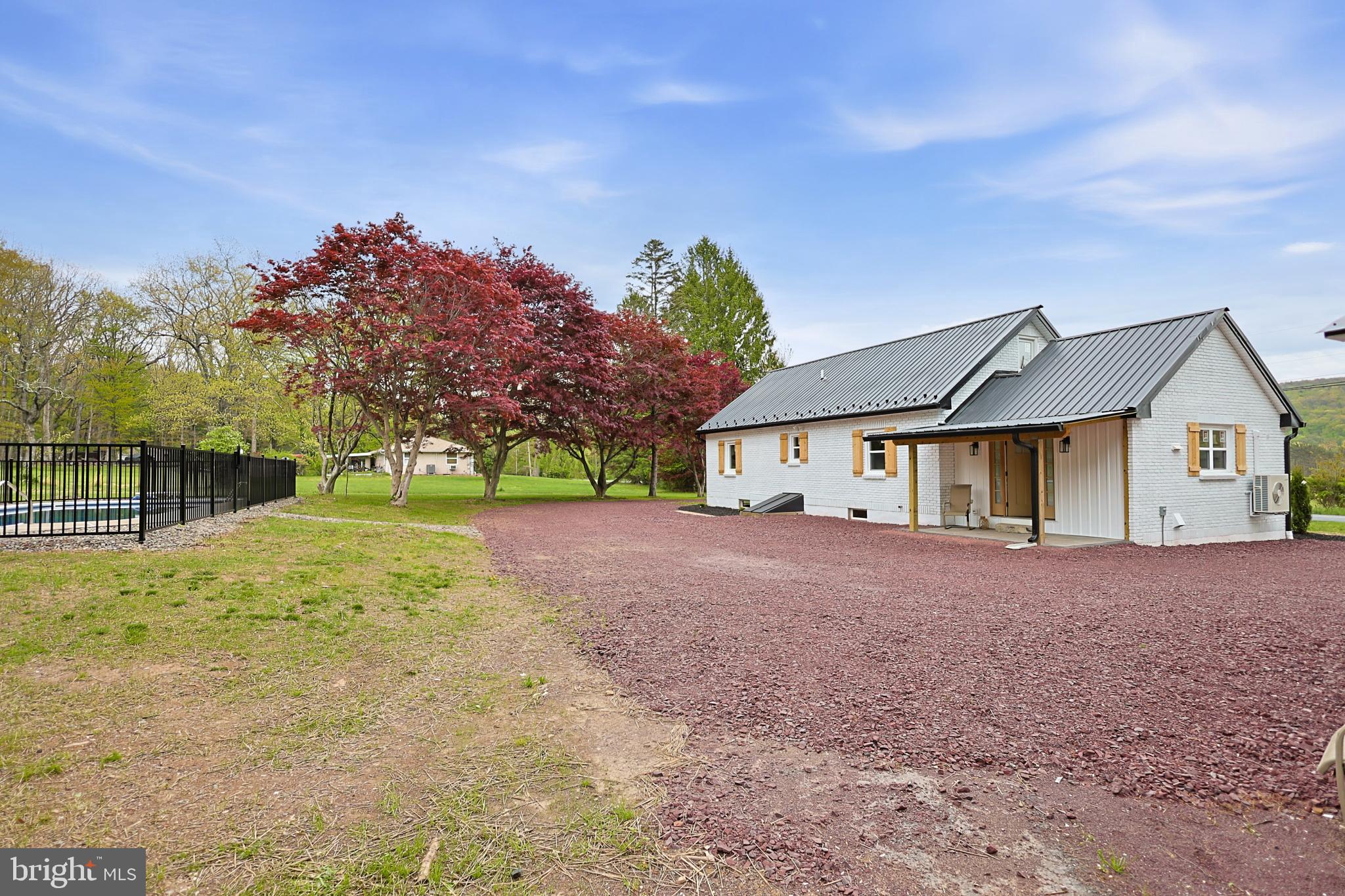 121 BEN TITUS ROAD