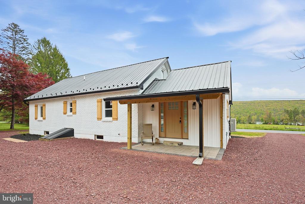 121 BEN TITUS ROAD