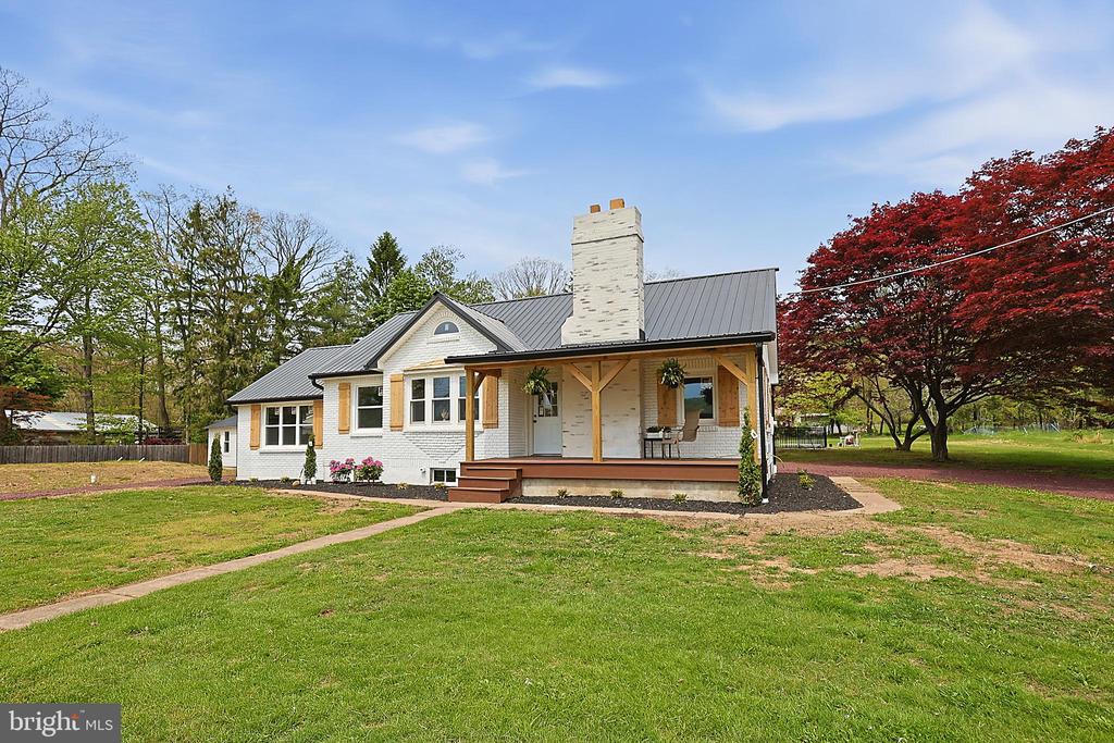 121 BEN TITUS ROAD