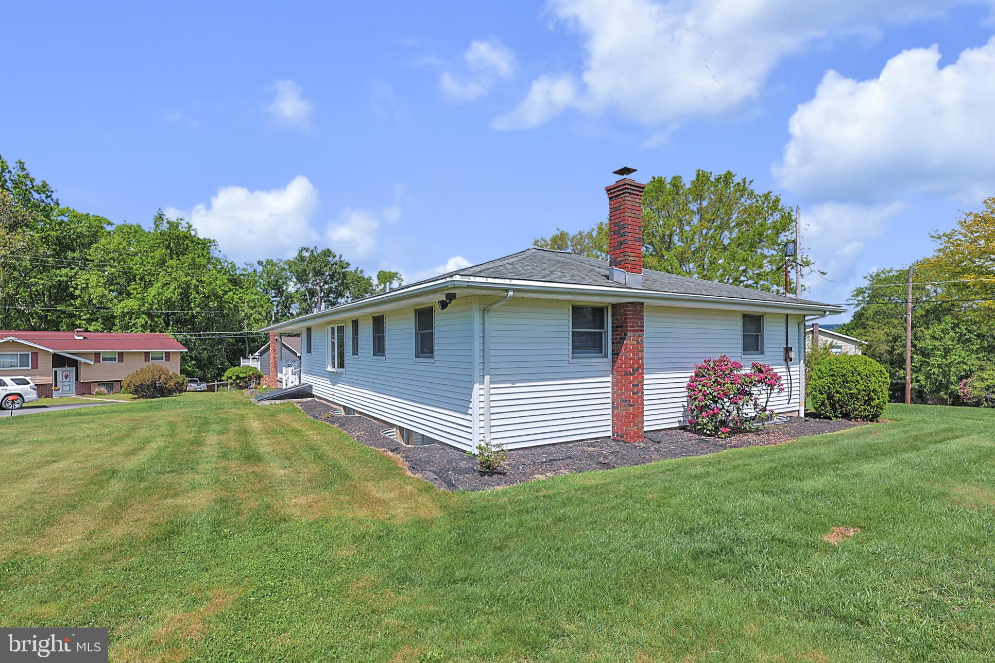 1004 MAPLE STREET