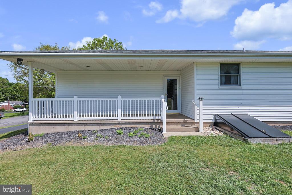 1004 MAPLE STREET