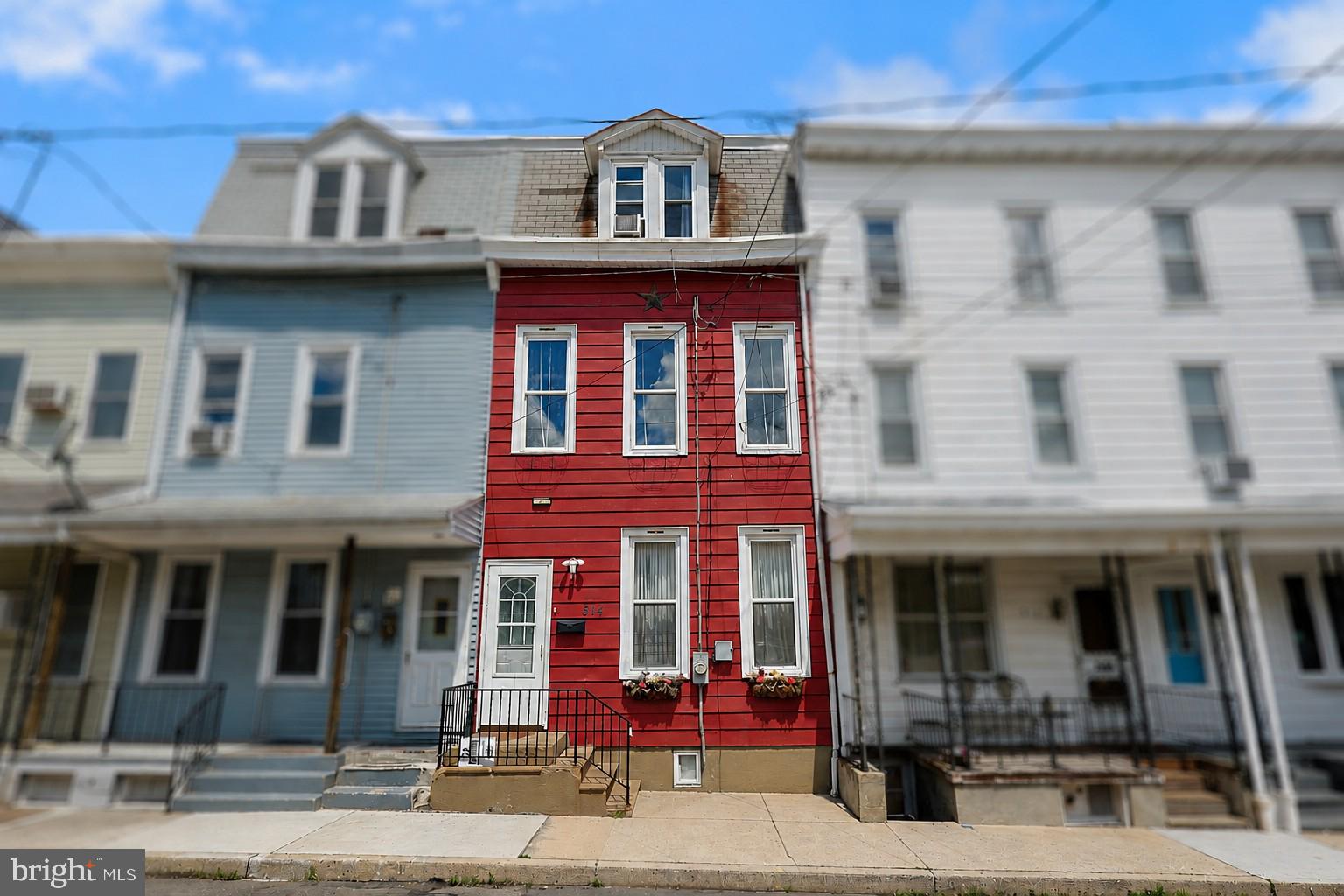 514 W RACE STREET