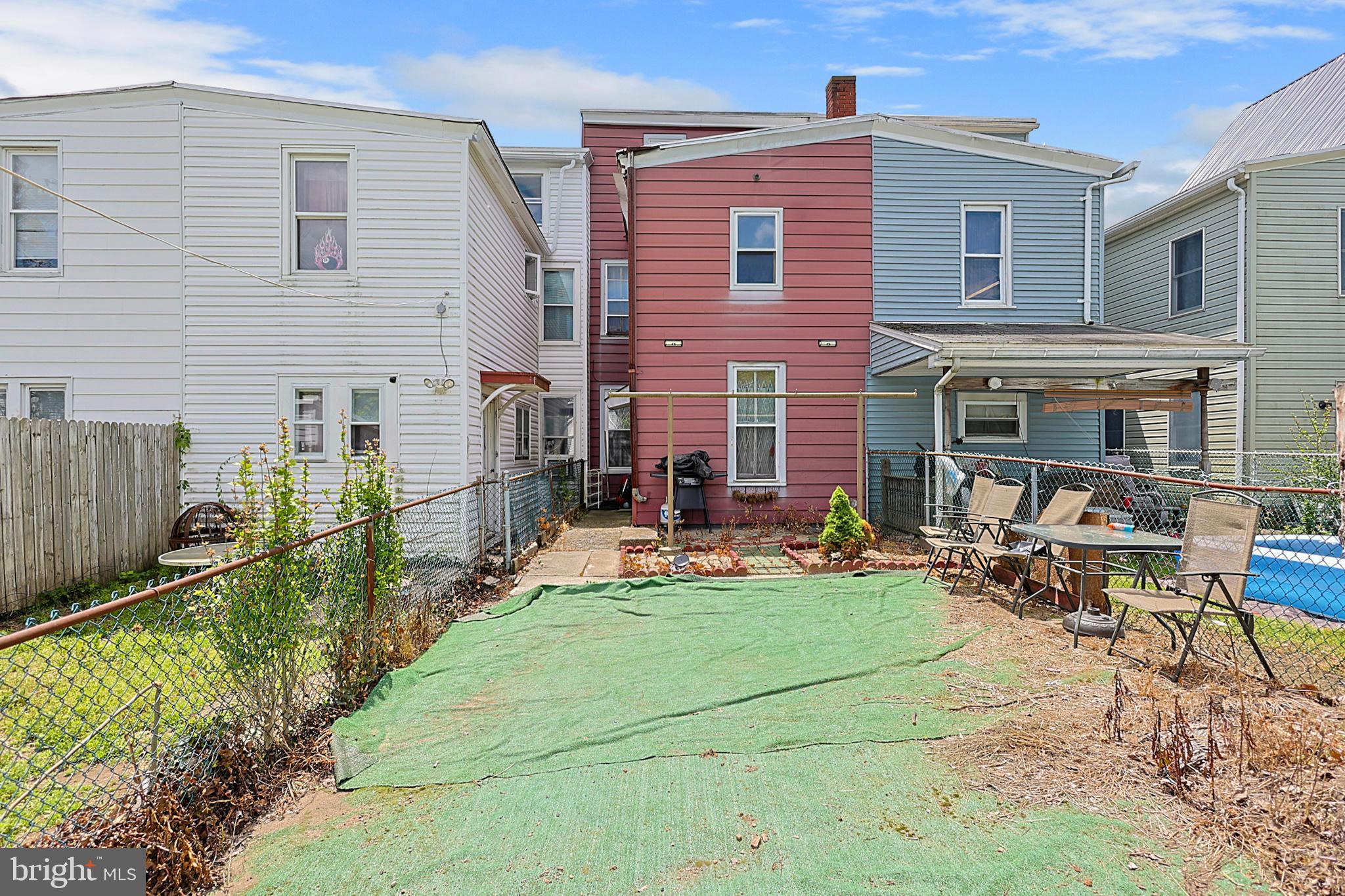 514 W RACE STREET