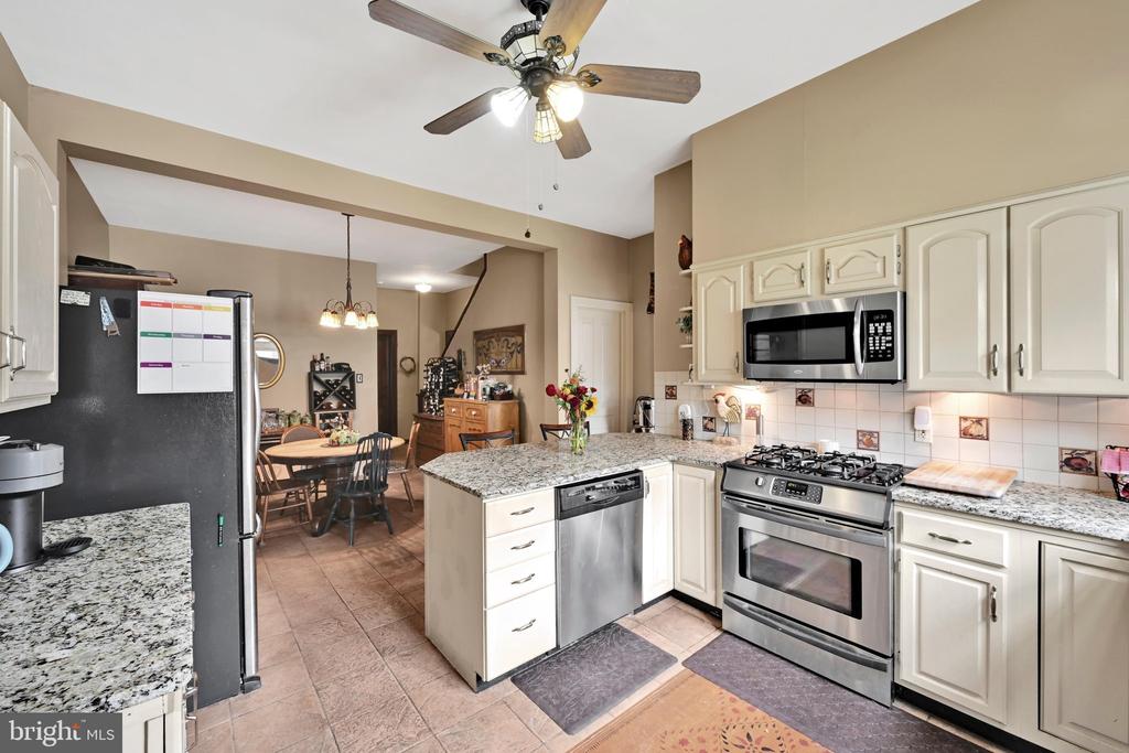 818 LIZARD CREEK ROAD