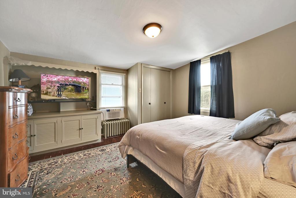 818 LIZARD CREEK ROAD