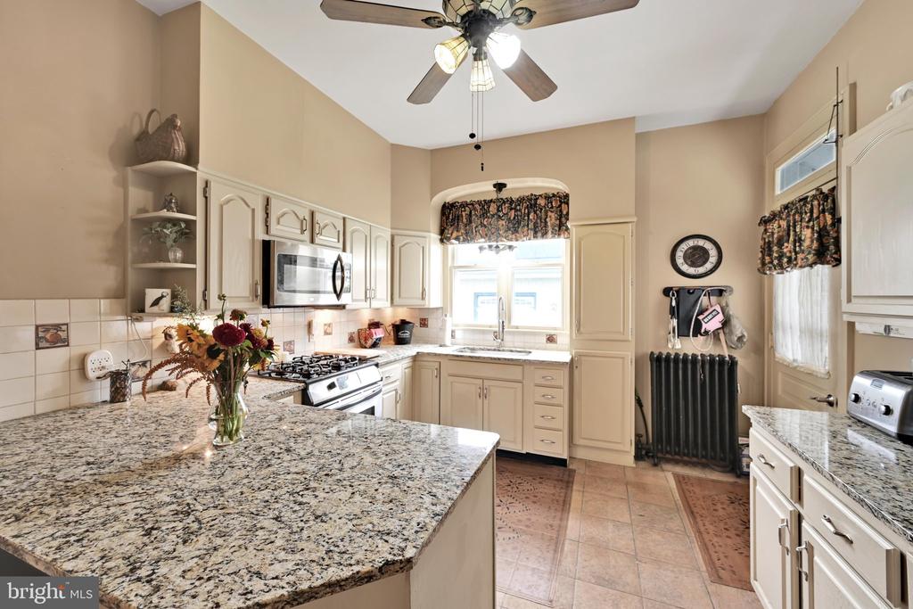 818 LIZARD CREEK ROAD
