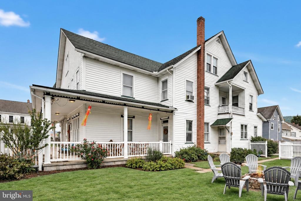 818 LIZARD CREEK ROAD